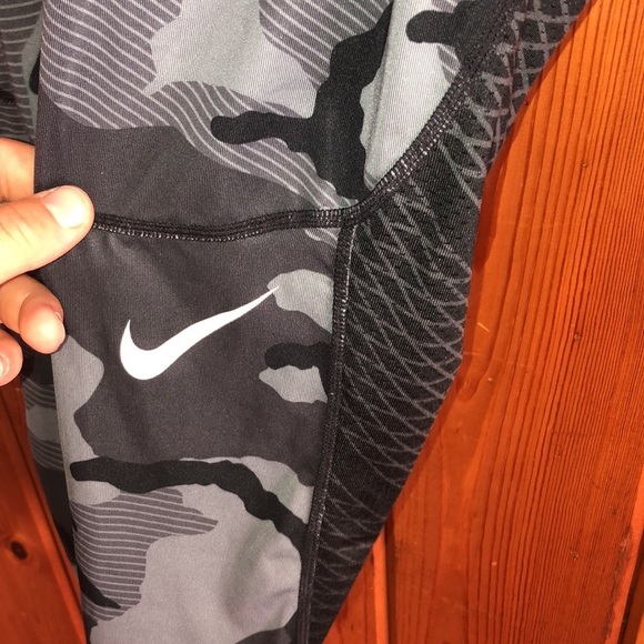 Men’s Nike pro gray Camo leggings training pants sports pants size large workout - Picture 4 of 9